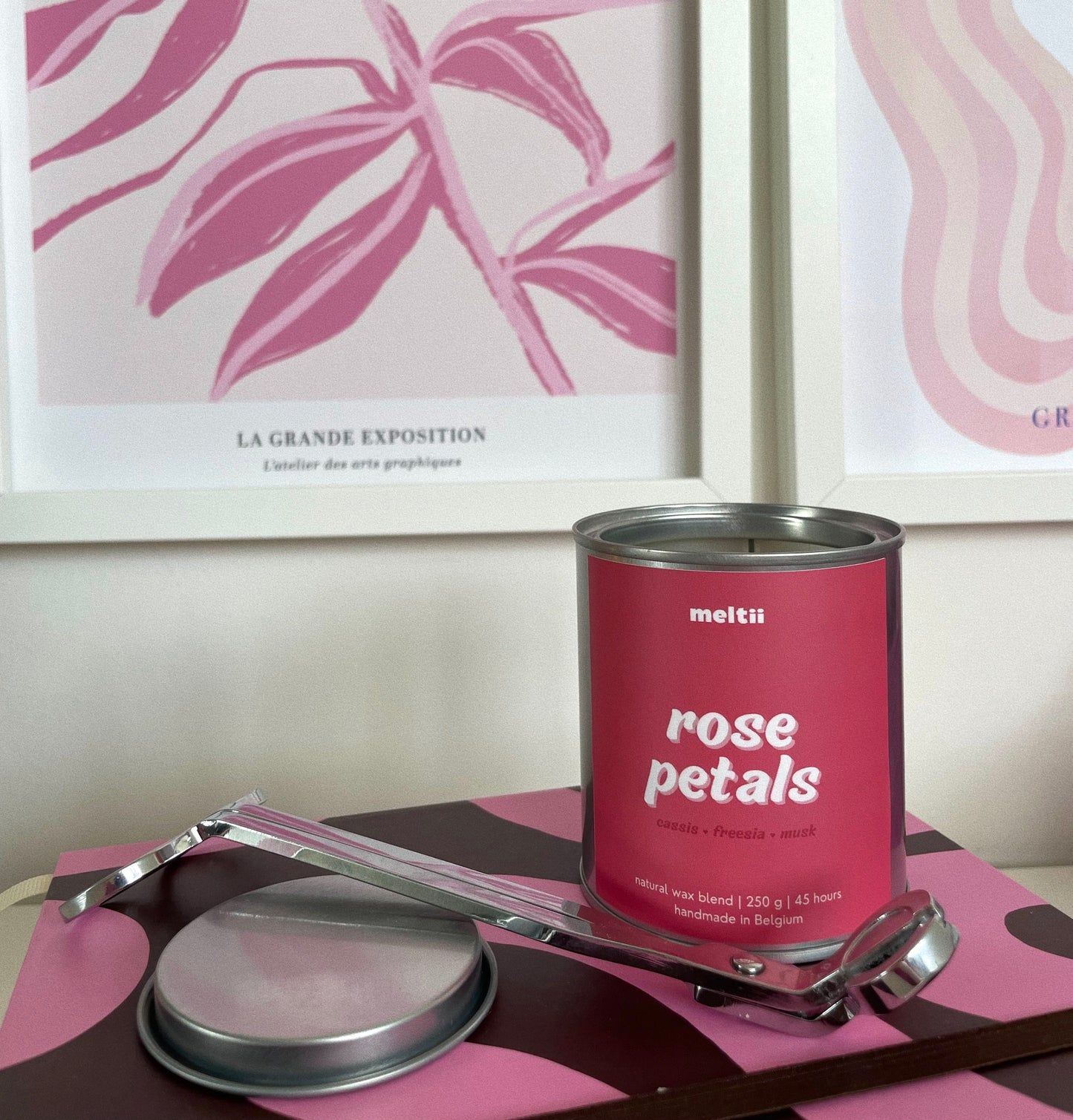Rose Petals Scented Candle