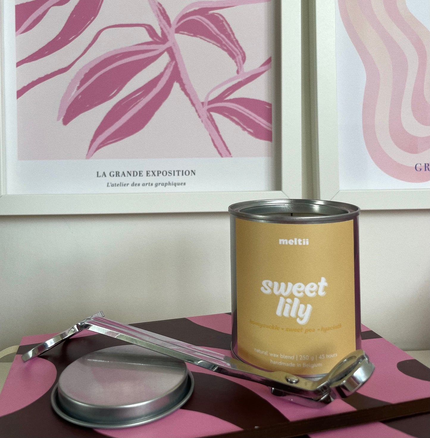 Sweet Lily Scented Candle